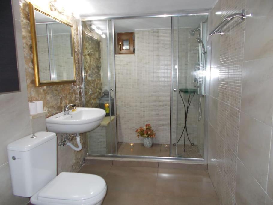 Villa Sofita With Tzakouzi Maroulás Extérieur photo